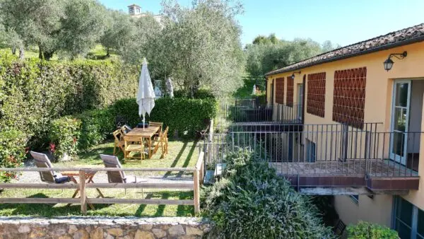 Casale via Per Matraia 22, Capannori
