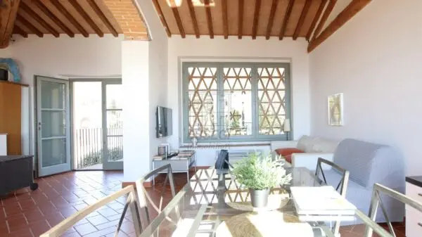 Casale via Per Matraia 22, Capannori