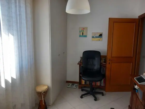 Monolocale via Cisa, Sarzana