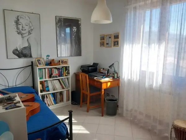 Monolocale via Cisa, Sarzana