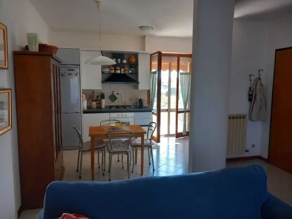 Monolocale via Cisa, Sarzana