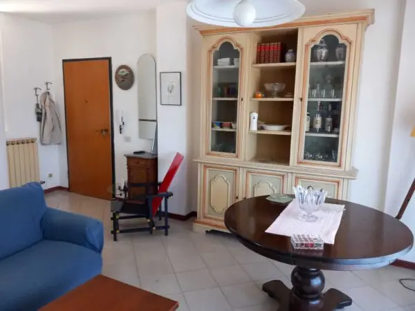 Monolocale via Cisa, Sarzana
