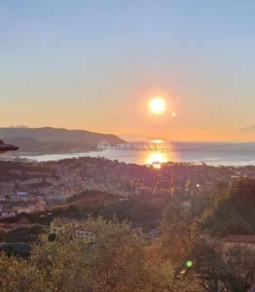 Villa via Genova 523, La Spezia