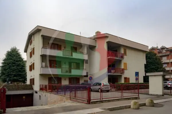 Appartamento via Sassari 24, Nichelino