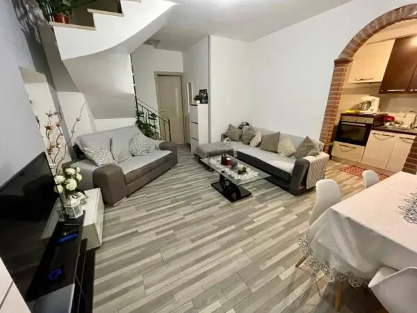 Casa Indipendente via, Alessandria