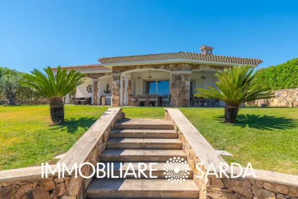Villa via Panoramica Per Baragge, Padru
