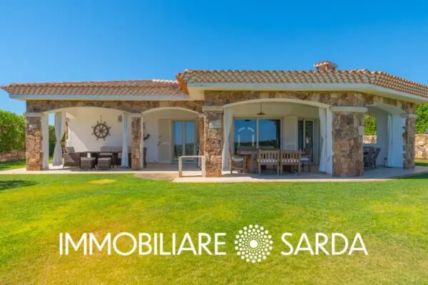 Villa via Panoramica Per Baragge, Padru