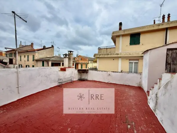 Casa Semindipendente via Nunzio Cesare Regina, Pietra Ligure