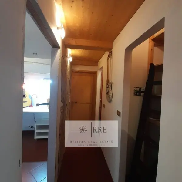 Appartamento via Accame, Pietra Ligure