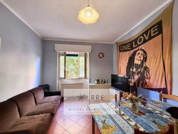 Appartamento via Accame, Pietra Ligure