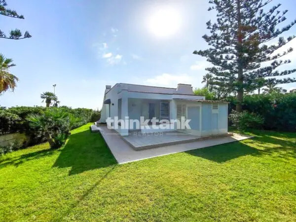 Villa strada Consortile Snc, Noto