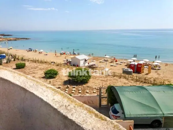 Villa strada Consortile, Noto