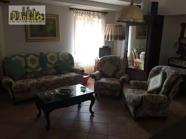 Immagine per Agriturismo in vendita a Rotella Contrada Colle 