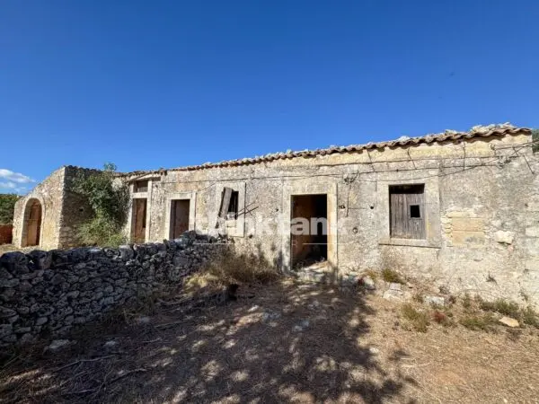 Rustico/Casale via Contrada Bosco Di Sopra, Priolo Gargallo