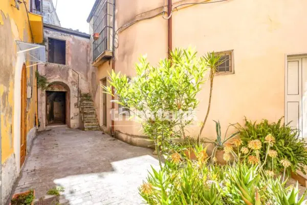 Casa Indipendente via Porta Modica, Ragusa