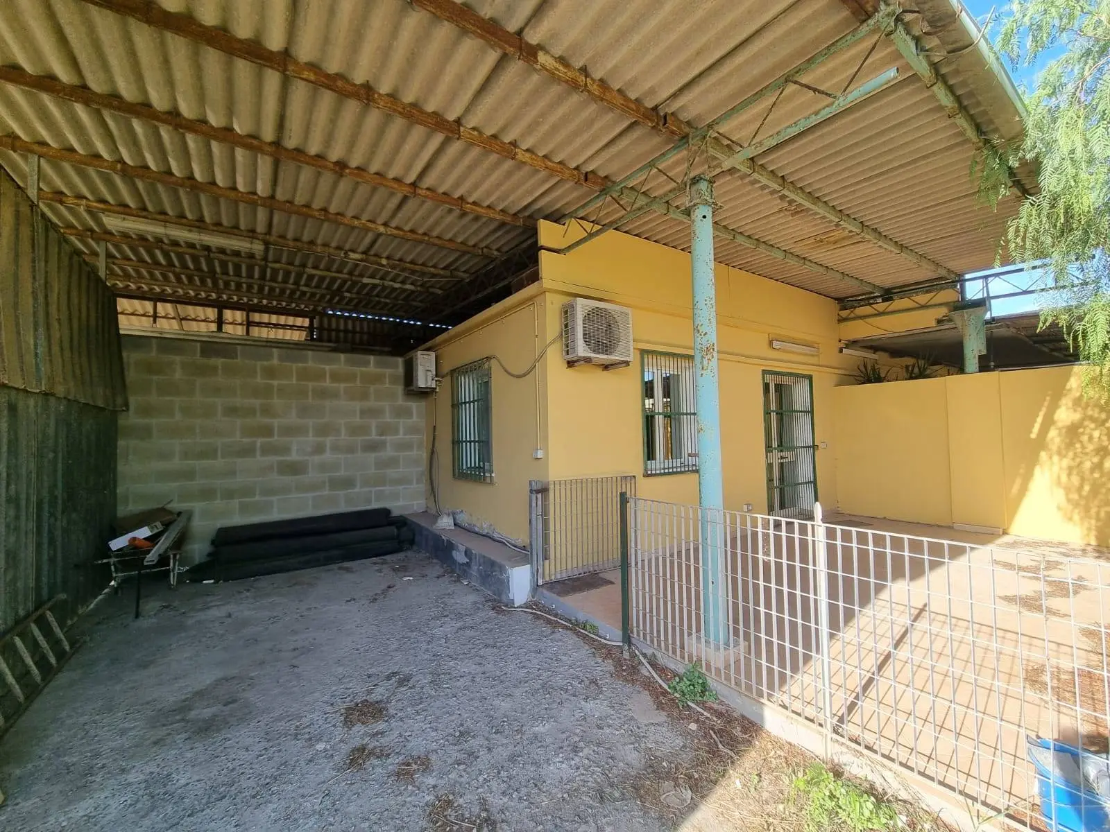 Immagine per Locale Commerciale in vendita a Cagliari Via Dell'Agricoltura 