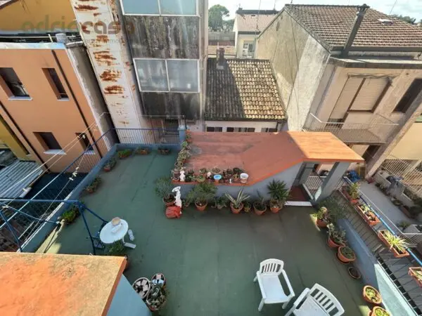 Locale Commerciale via Fiume, Cattolica