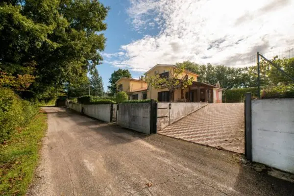 Villa via Dei Ricciari, Roma
