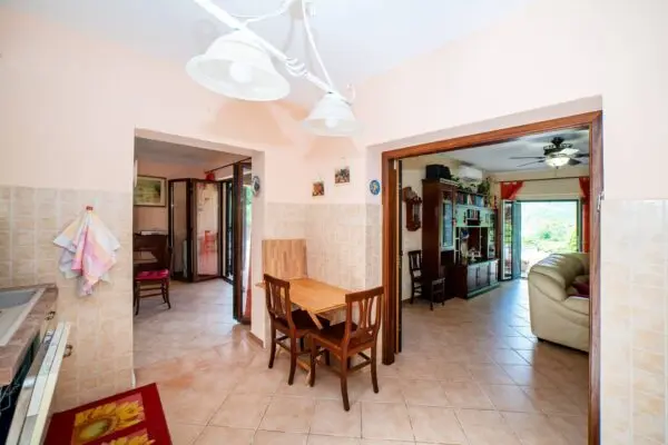 Villa via Dei Ricciari, Roma