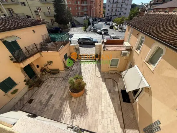 Appartamento Piazza Andrea D'Isernia, Campobasso