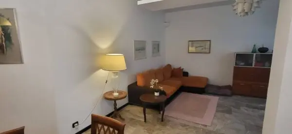 Appartamento via Volta, Cassano Magnago