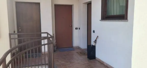 Duplex via Tesoreggi, Saltrio