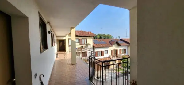 Duplex via Tesoreggi, Saltrio