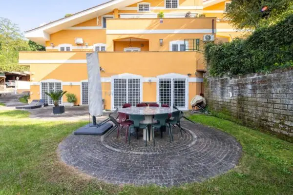 Appartamento via Di Grottarossa 1282, Roma