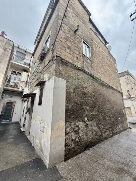 Casa Indipendente via Umberto I, Visciano
