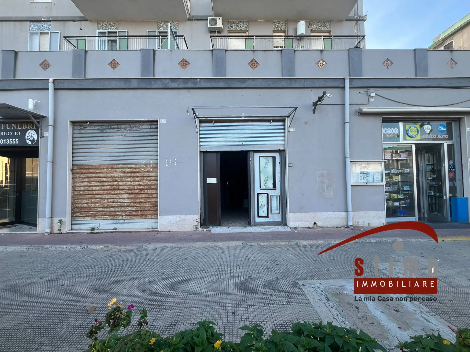 Immagine per Locale Commerciale in vendita a Siracusa viale dei comuni 137