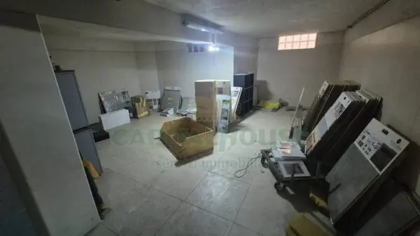 Box / Posto Auto via, Macerata Campania
