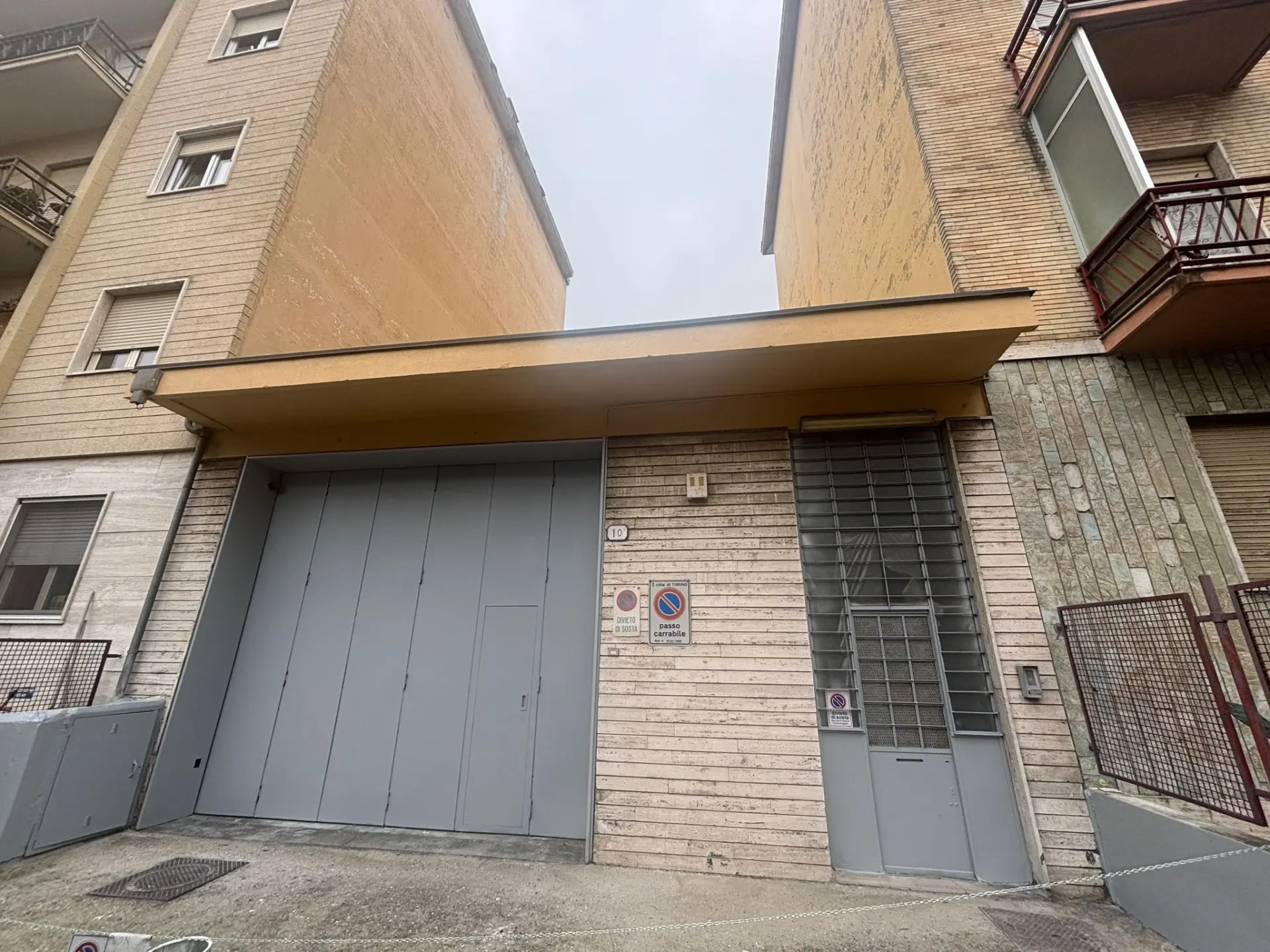 Immagine per Commerciale in affitto a Torino via Vivaldi 10