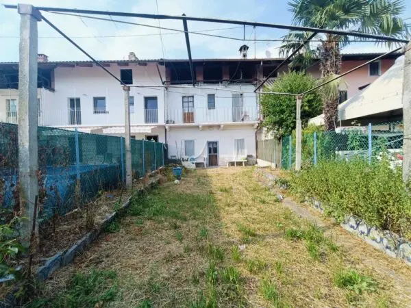 Porzione Di Casa via Madonna Della Neve 30, Nole