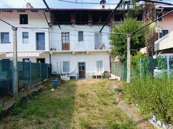 Porzione Di Casa via Madonna Della Neve 30, Nole