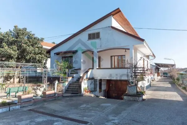 Villa strada Antica Per Ciriè 1515, San Carlo Canavese