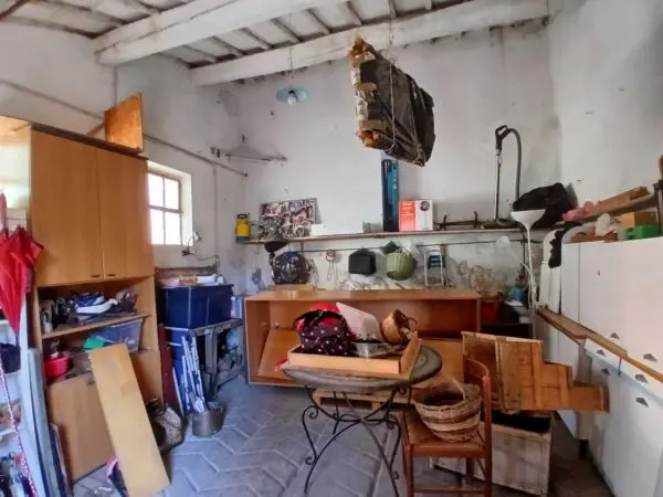 Magazzino strada Cecanibbio 9, Amelia