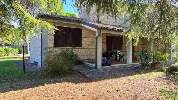 Villa strada Di Poscargano 20, Terni