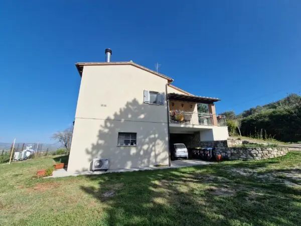 Villa via Vocabolo Colle 6, Alviano