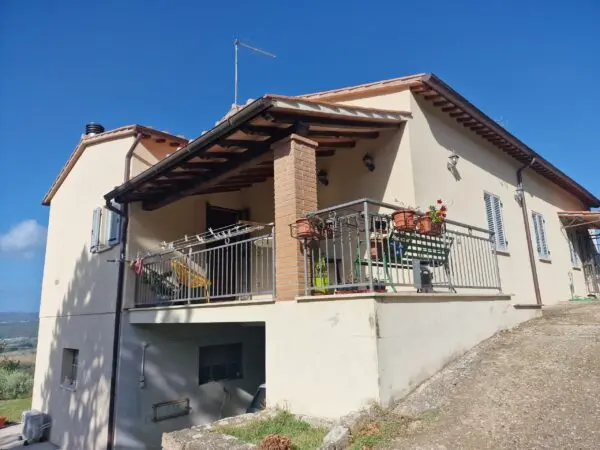 Villa via Vocabolo Colle 6, Alviano