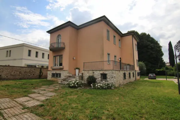 Villa via San Francesco 5, Thiene