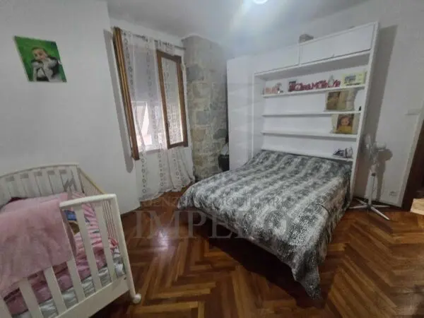 Trilocale via Cavour 25, Ventimiglia