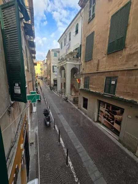 Trilocale via Giuseppe Garibaldi 9, Ventimiglia