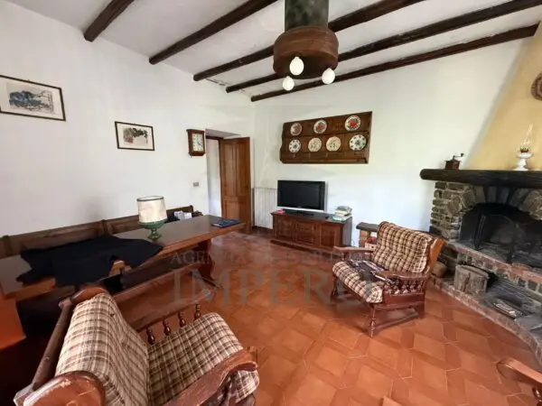 Villa Trifamiliare via Localitò Pian Del Soglio, Apricale