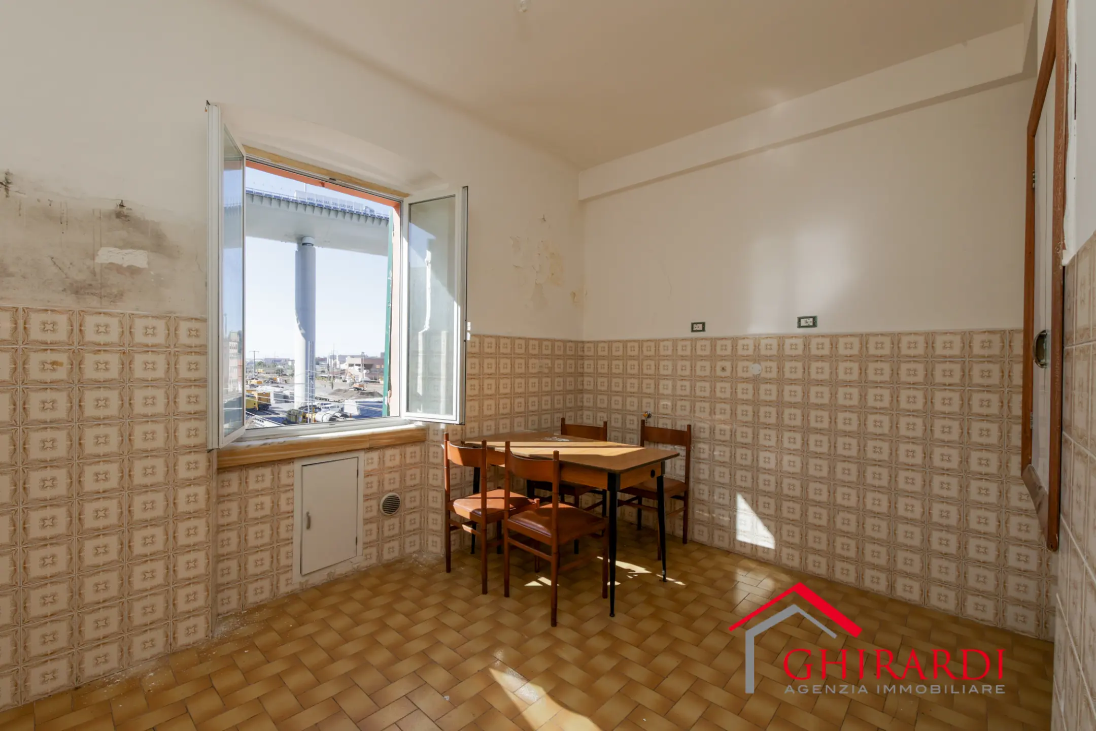 Immagine per Bilocale in vendita a Genova via Campi 2