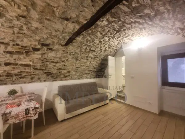 Bilocale via Martiri Della Liberta, Apricale