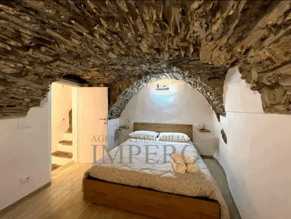 Bilocale via Martiri Della Liberta, Apricale