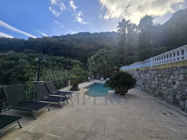 Villa Trifamiliare corso Nizza 9, Ventimiglia