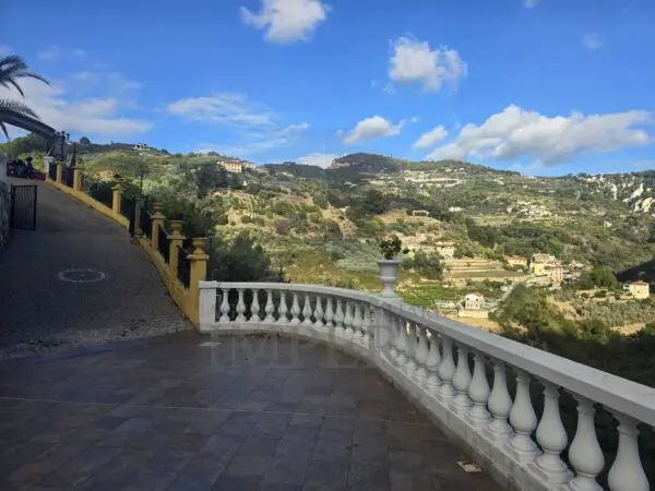 Villa Trifamiliare corso Nizza 9, Ventimiglia