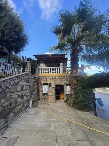 Villa Trifamiliare corso Nizza 9, Ventimiglia