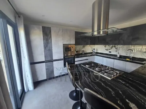 Villa Trifamiliare corso Nizza 9, Ventimiglia